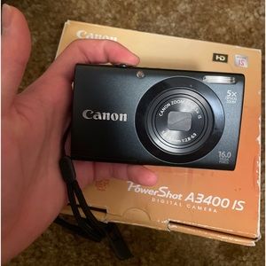 Coach a3400 is camera